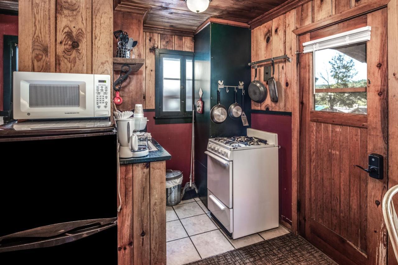 Apache Village 6, King Studio With Sleeper Sofa, Sleeps 3 Ruidoso Bagian luar foto